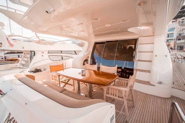 Rent our Yacht, common areas